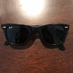 Ray Ban Wayfarer Sunglasses